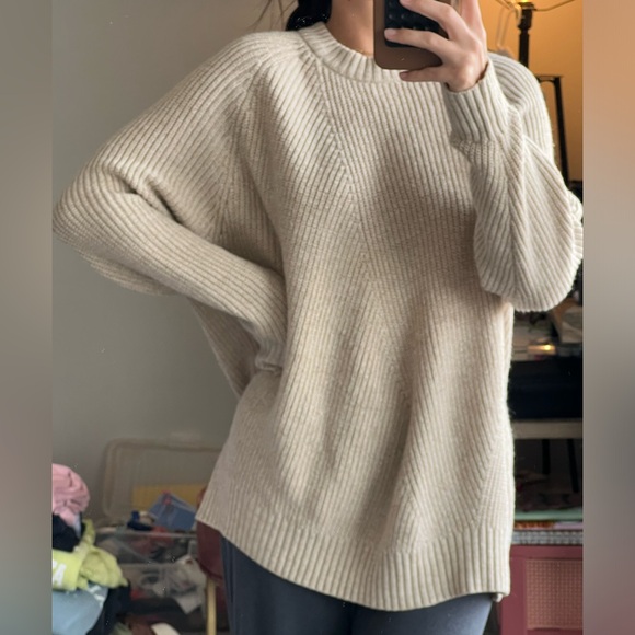 Basic Sweater - Picture 3 of 3